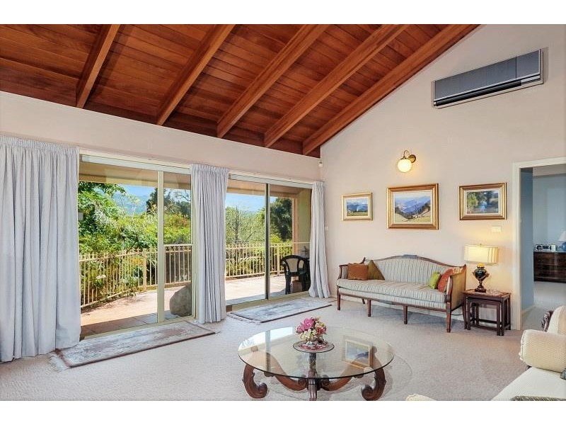 1 Wilari Close, Bomaderry NSW 2541