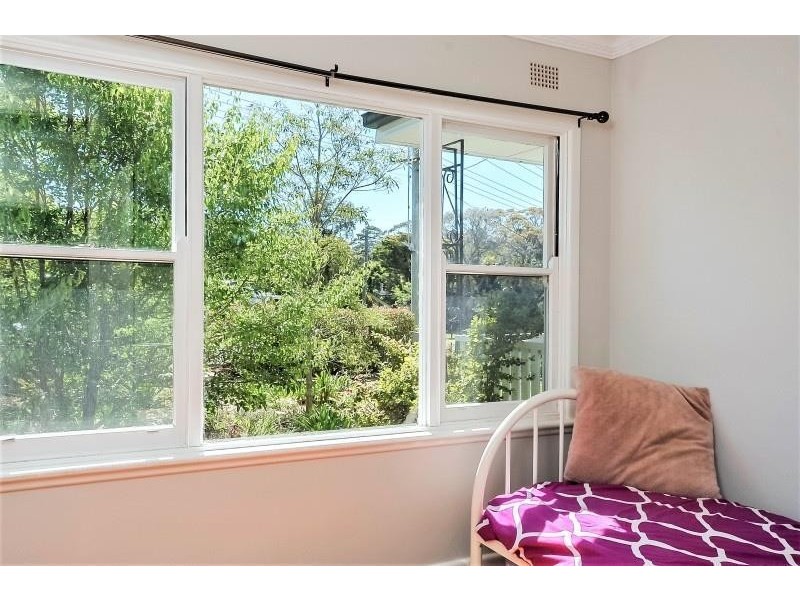 8 McDonald Avenue, Nowra NSW 2541