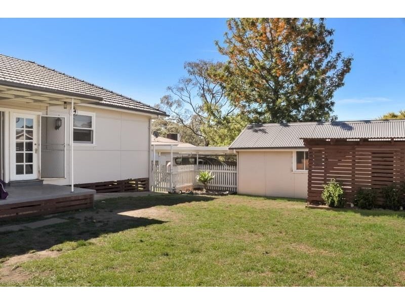 8 McDonald Avenue, Nowra NSW 2541