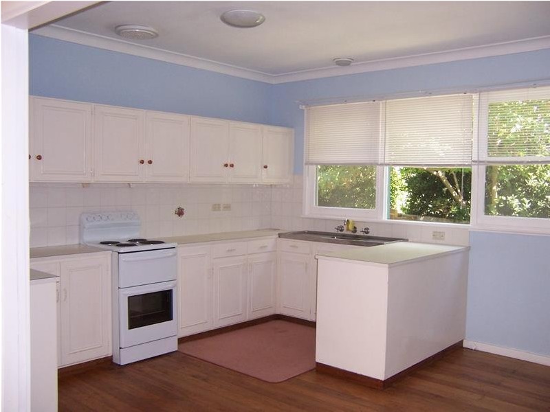 13 Worrigee Street, Nowra NSW 2541