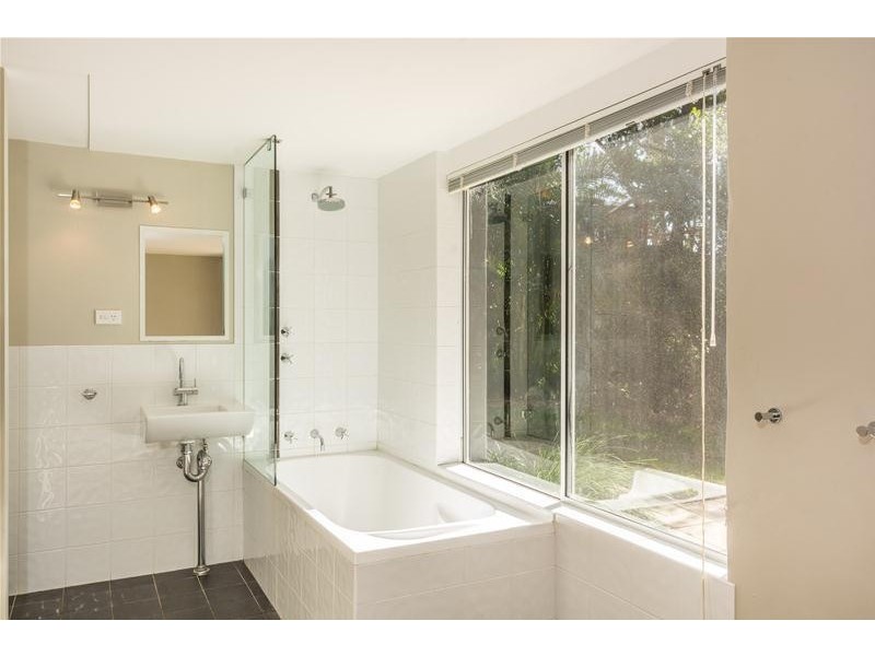 76 Walsh Crescent, North Nowra NSW 2541