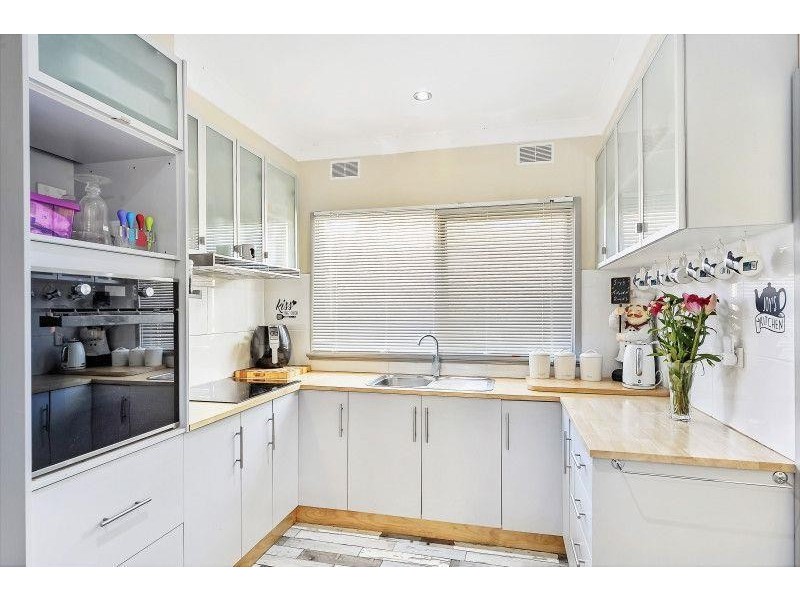 70 Wallace Street, Nowra NSW 2541