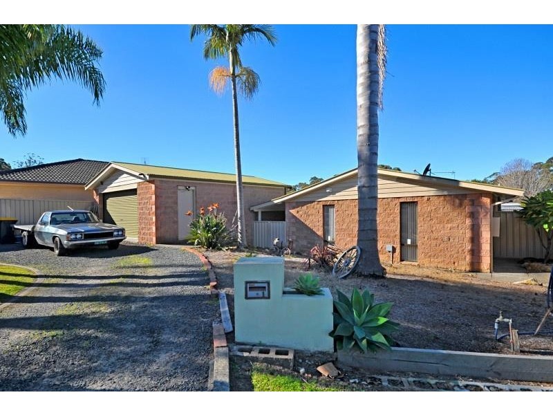 1 Glenair Avenue, West Nowra NSW 2541