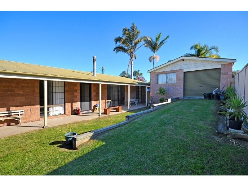 1 Glenair Avenue, West Nowra NSW 2541