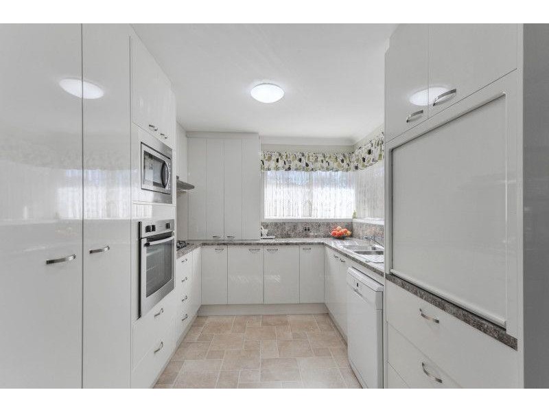 4 Pioneer Place, Nowra NSW 2541