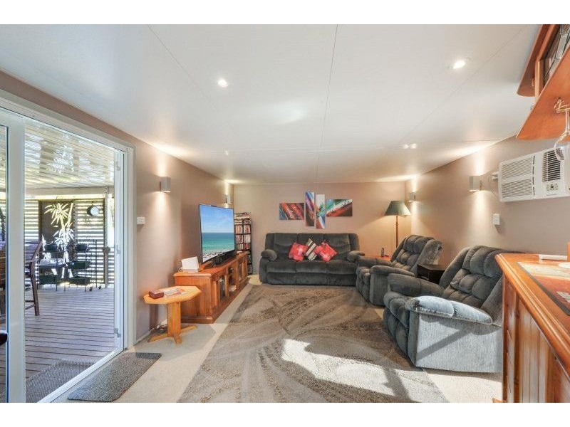 4 Pioneer Place, Nowra NSW 2541