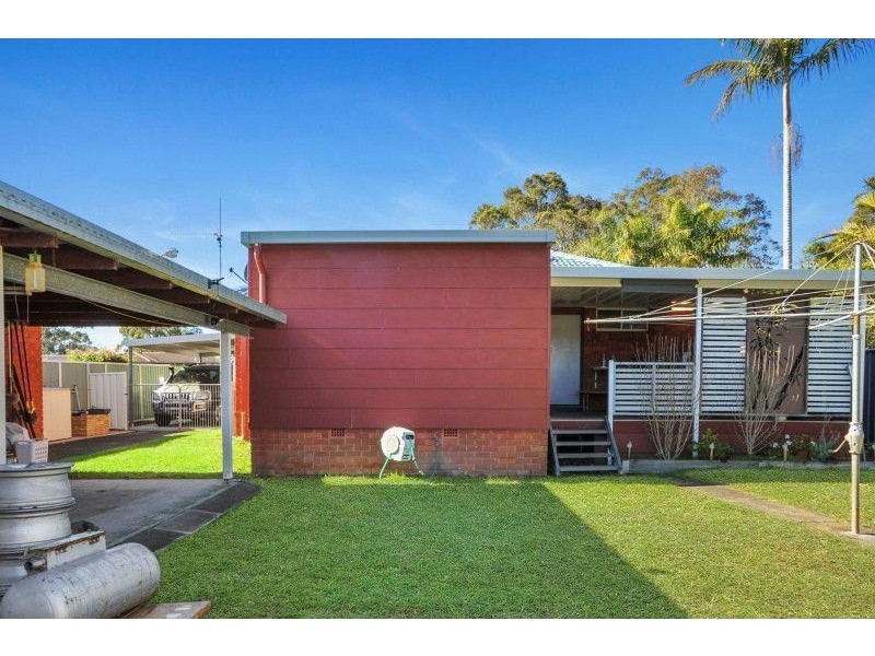 4 Pioneer Place, Nowra NSW 2541