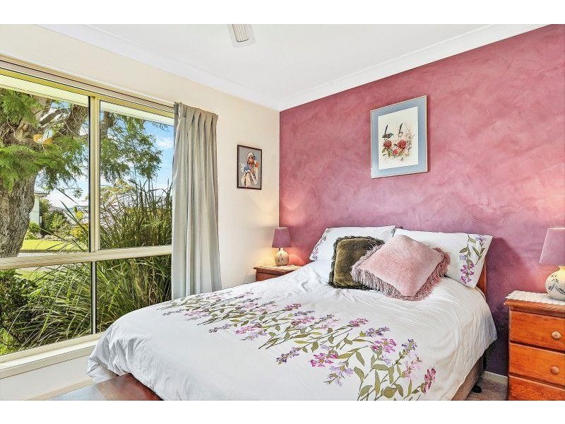 2B Mulgen Crescent, Bomaderry NSW 2541