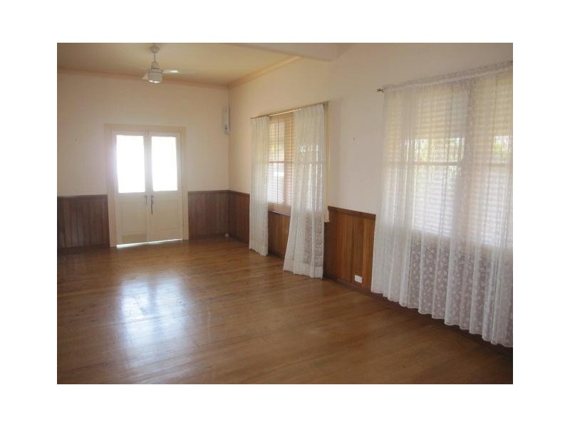 9 Osborne Street, Nowra NSW 2541