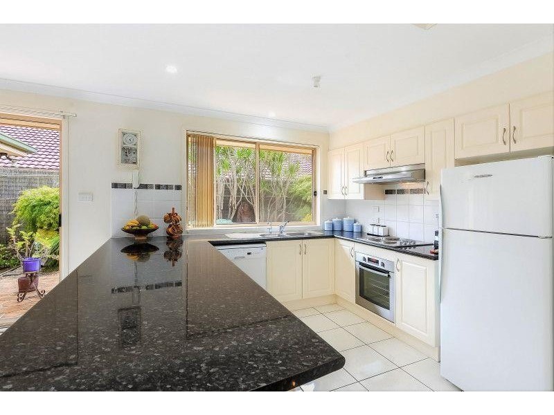 53 Sheraton Circuit, Bomaderry NSW 2541