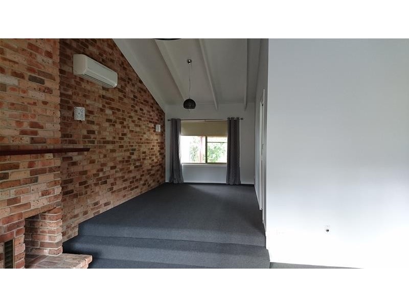 11 Dobbie Close, West Nowra NSW 2541