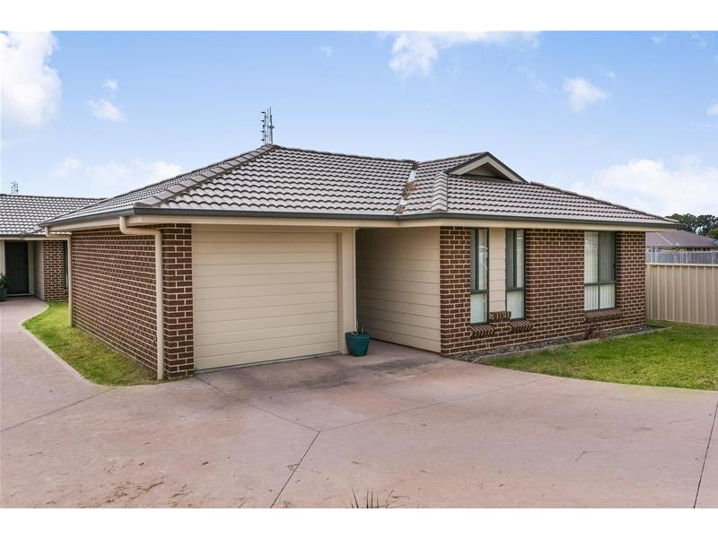 71 & 71A Sophia Road, Worrigee NSW 2540