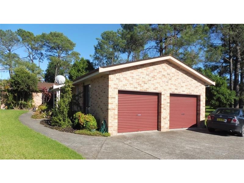 1/6 Penrose Drive, Bomaderry NSW 2541