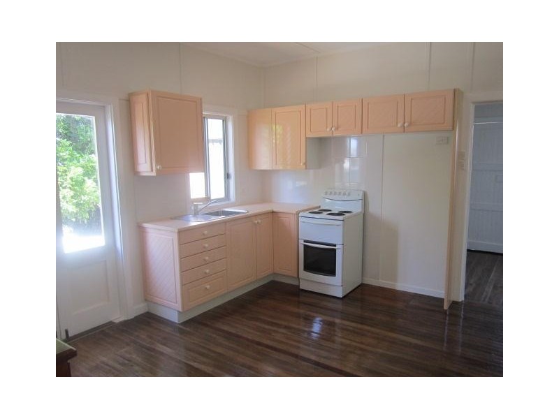 19 Meroo Street, Bomaderry NSW 2541