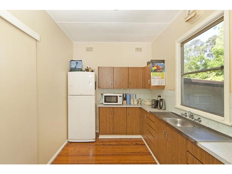 16 Bluebell Avenue, Berkeley Vale NSW 2261