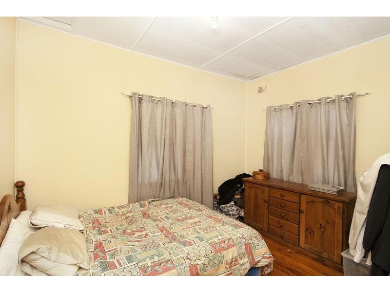 16 Bluebell Avenue, Berkeley Vale NSW 2261