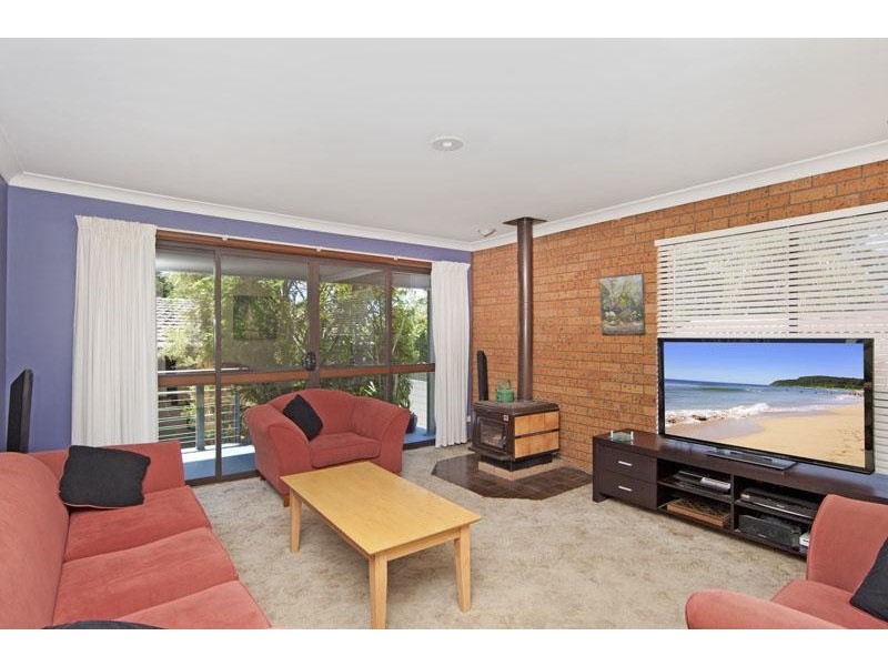 39 Audie Parade, Berkeley Vale NSW 2261