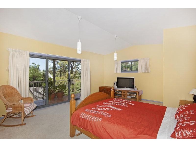 39 Audie Parade, Berkeley Vale NSW 2261