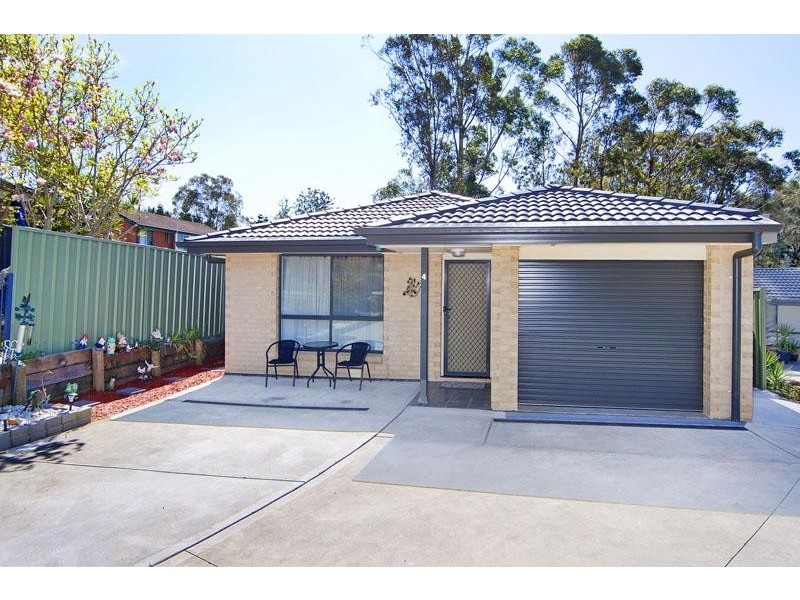 4 Arunta Road, Tuggerah NSW 2259