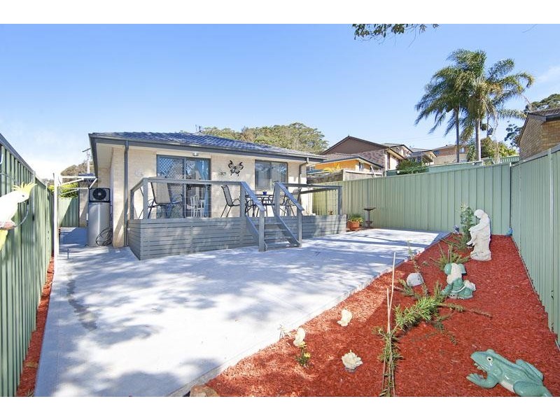 4 Arunta Road, Tuggerah NSW 2259