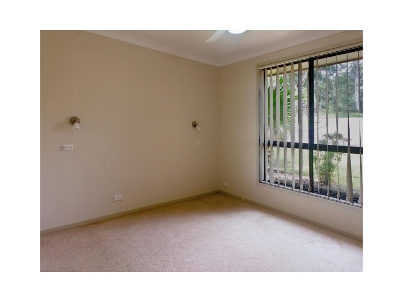 52 Greenwood Avenue, Berkeley Vale NSW 2261