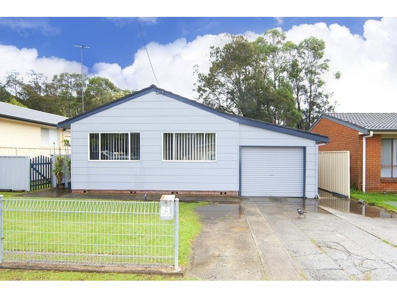 23 Albatross Road, Berkeley Vale NSW 2261