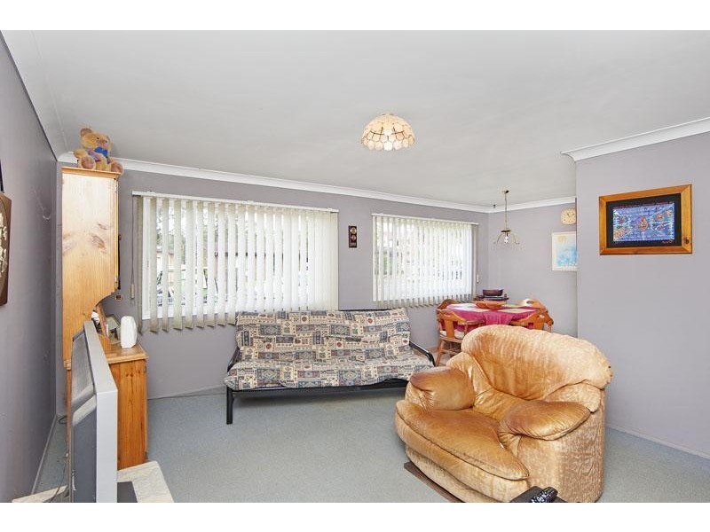 23 Albatross Road, Berkeley Vale NSW 2261