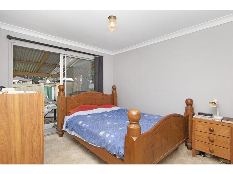 23 Albatross Road, Berkeley Vale NSW 2261