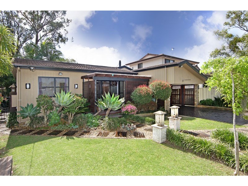 9 Buckingham Road, Berkeley Vale NSW 2261
