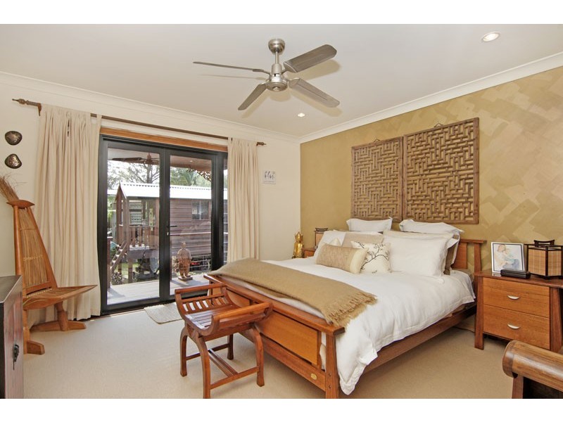 9 Buckingham Road, Berkeley Vale NSW 2261