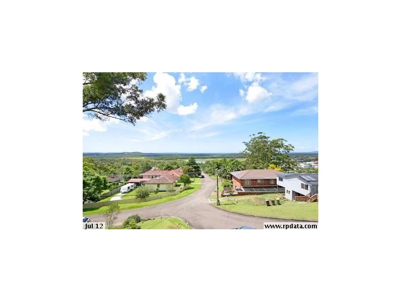 9 Page Close, Wyong NSW 2259