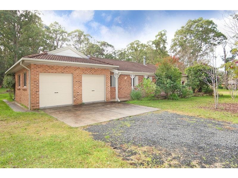 4 Song Bird Lane, Jilliby NSW 2259