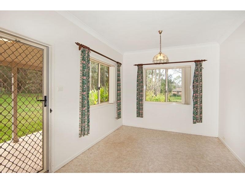 4 Song Bird Lane, Jilliby NSW 2259