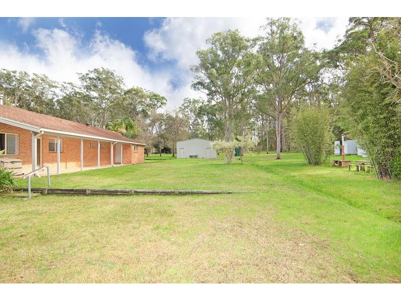 4 Song Bird Lane, Jilliby NSW 2259