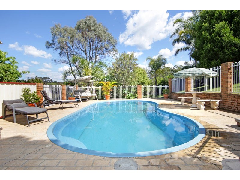 1 Rossmore Close, Alison NSW 2259