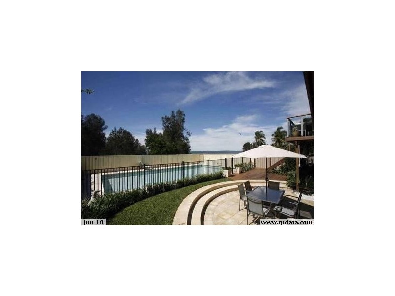 311 Lakedge Avenue, Berkeley Vale NSW 2261