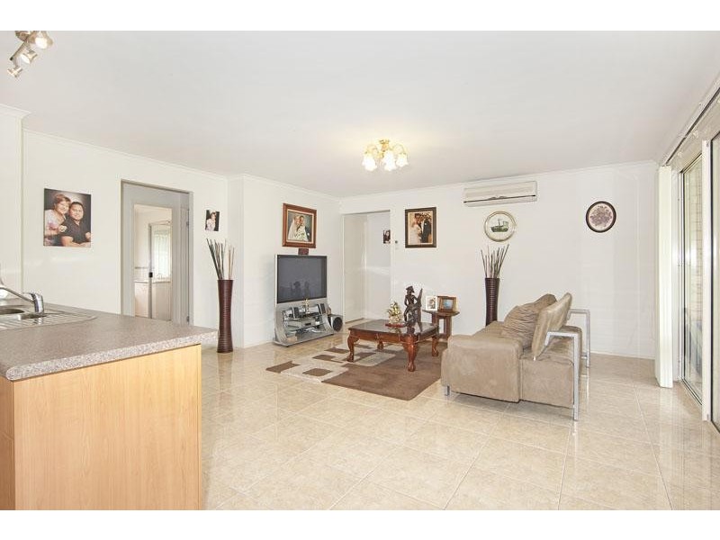 14 Highcliff Close, Woongarrah NSW 2259