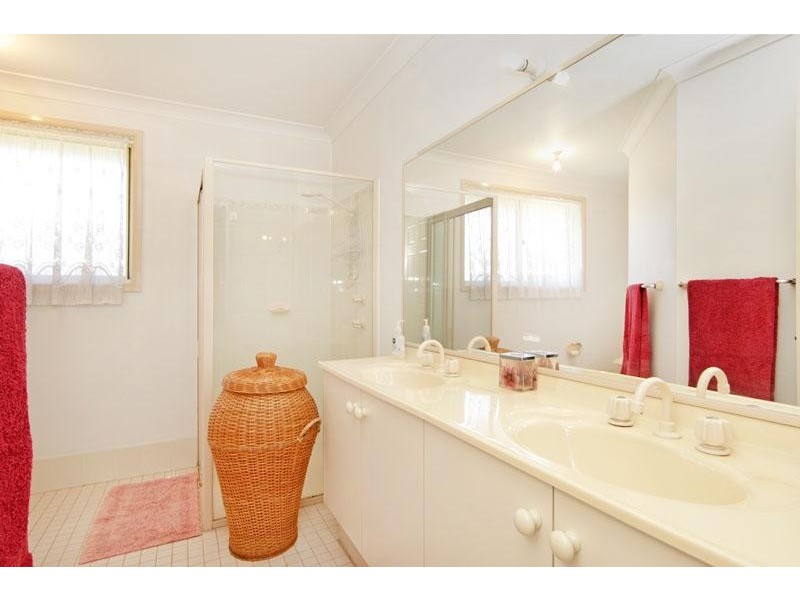 22 Woodbury Park Drive, Mardi NSW 2259