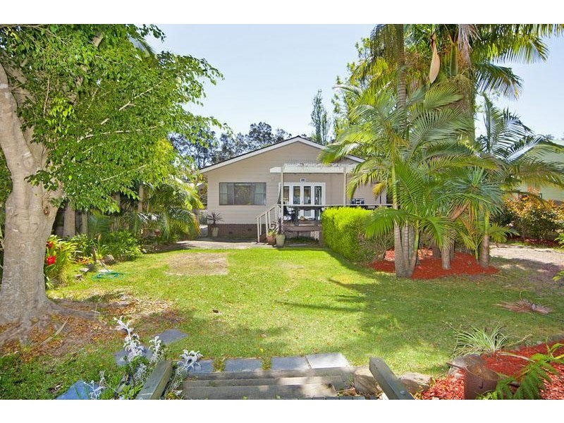 98 Geoffrey Road, Chittaway Point NSW 2261