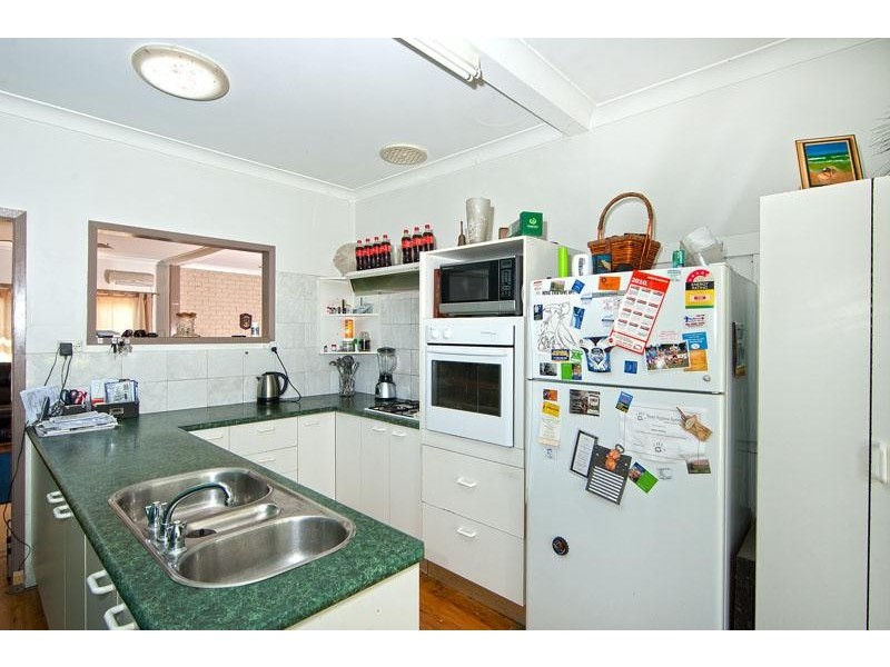 98 Geoffrey Road, Chittaway Point NSW 2261