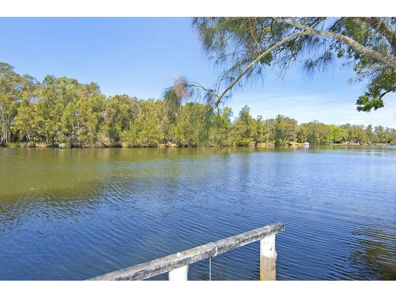 98 Geoffrey Road, Chittaway Point NSW 2261