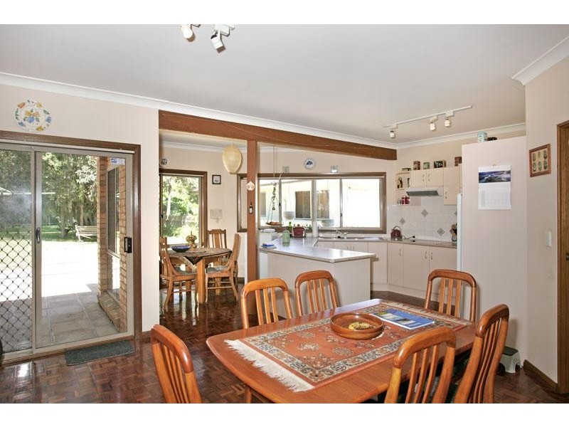 2 Panorama Parade, Berkeley Vale NSW 2261