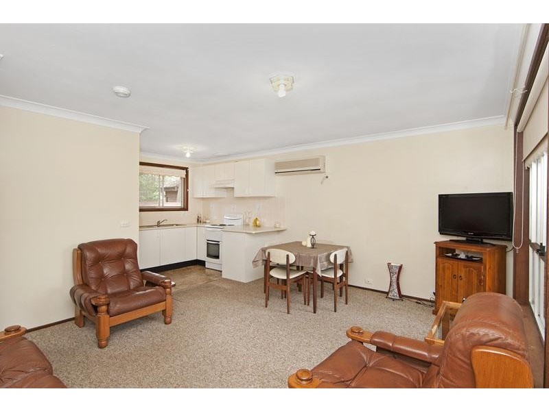 6 Judith Anne Drive, Berkeley Vale NSW 2261