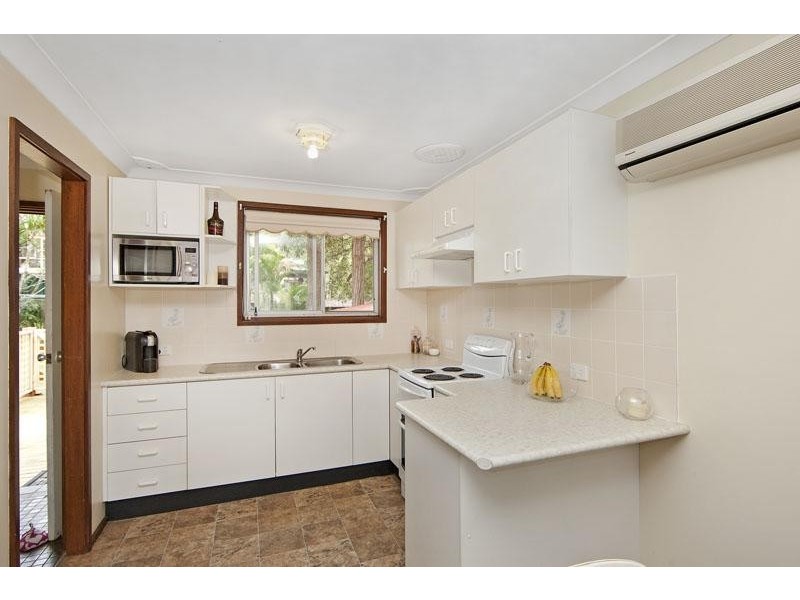 6 Judith Anne Drive, Berkeley Vale NSW 2261