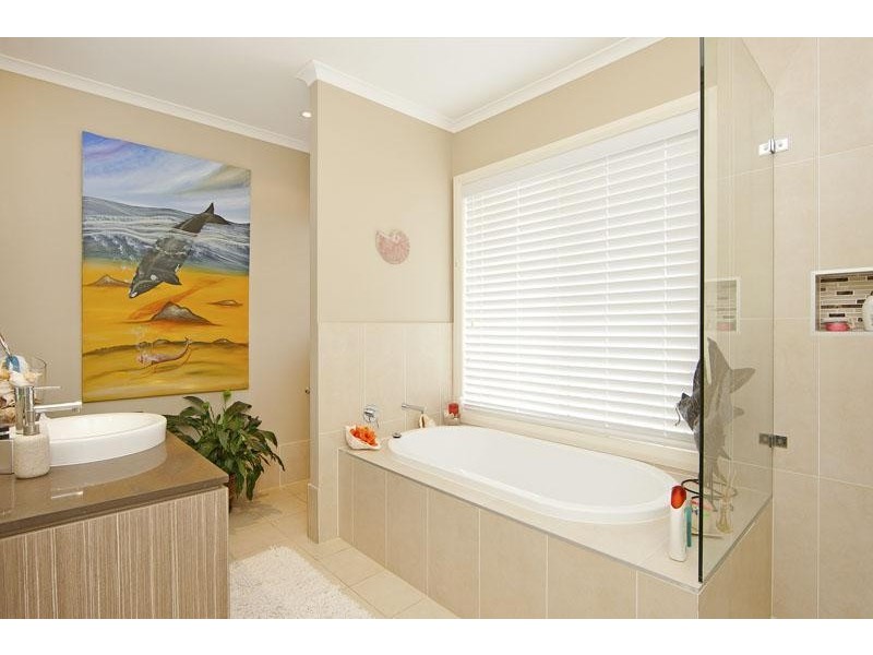 10 Narrabeen Close, Mardi NSW 2259