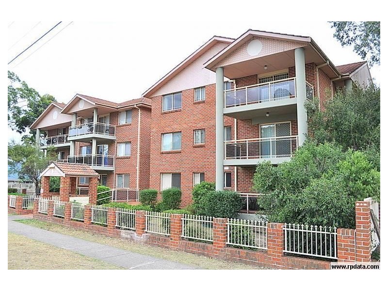6/6-10 SIR JOSEPH BANKS Street, Bankstown NSW 2200
