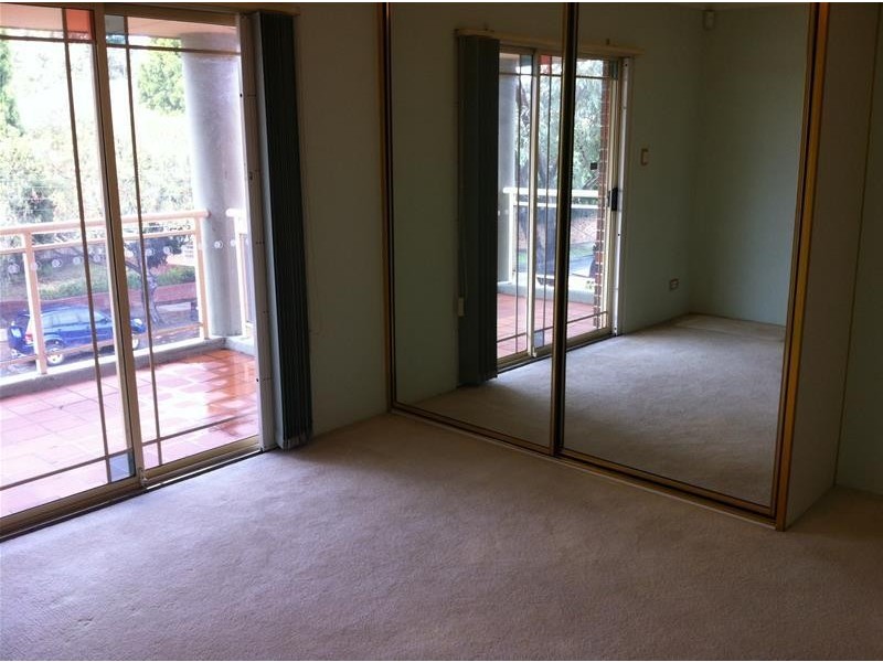 6/6-10 SIR JOSEPH BANKS Street, Bankstown NSW 2200