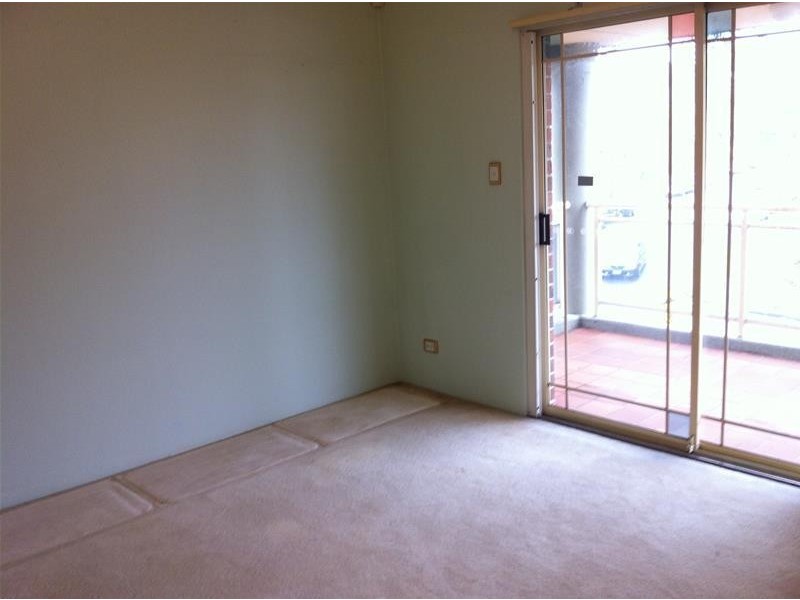 6/6-10 SIR JOSEPH BANKS Street, Bankstown NSW 2200