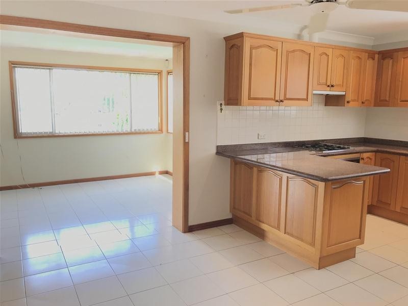 15 Cumberland Avenue, Georges Hall NSW 2198