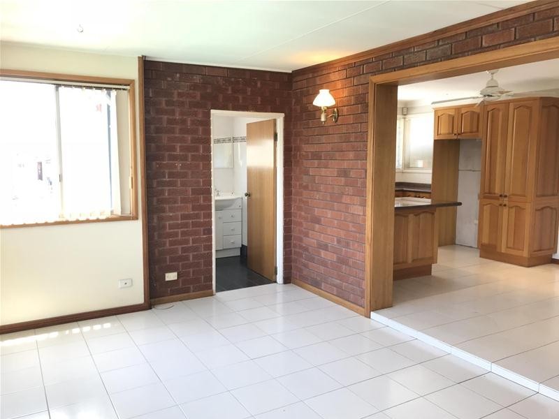 15 Cumberland Avenue, Georges Hall NSW 2198